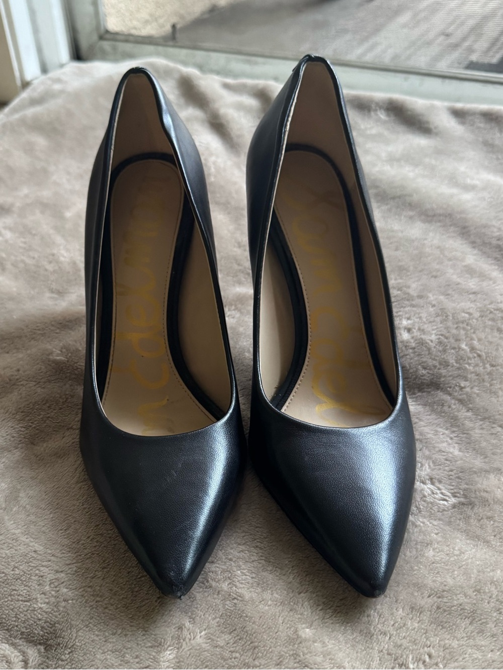 Sam Edelman Black Pointed Toe Pumps